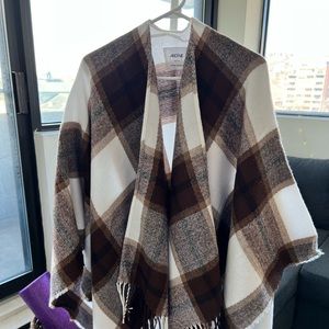 2 winter scarves + 1 poncho